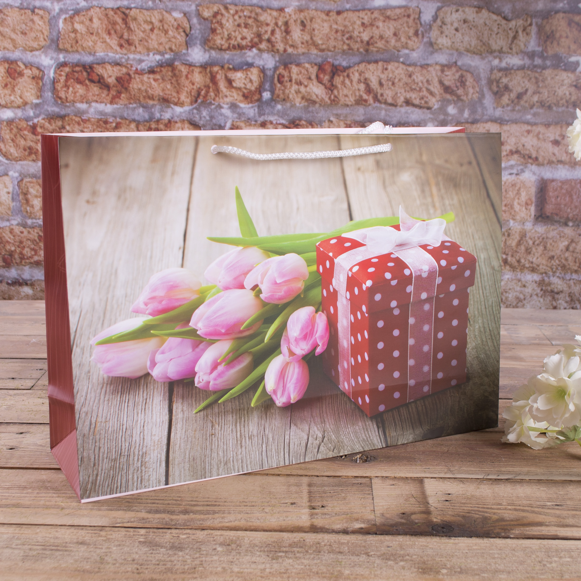 (W4-66) пакет 25 * 36 * 10 "подарунок і тюльпани"